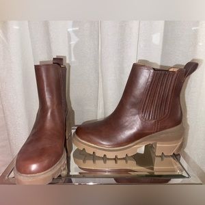 Never worn brown ankle boots